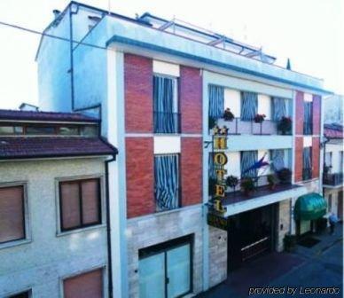 Hotel Lupori 2*