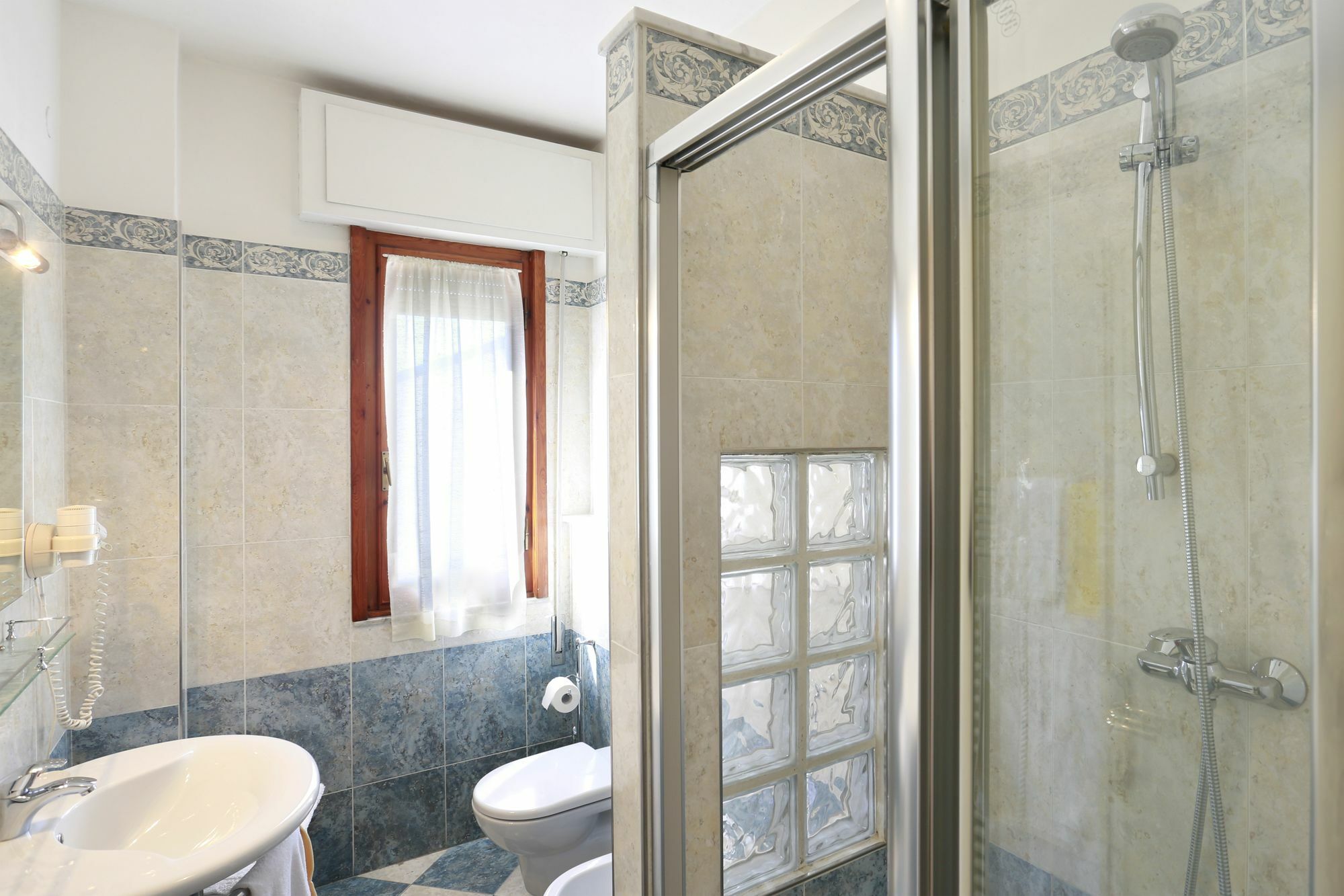 Hotel Lupori Viareggio