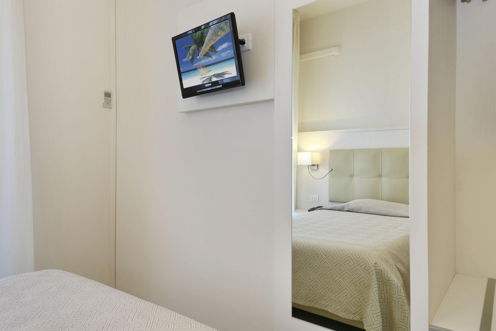 Lupori Hotel 2*